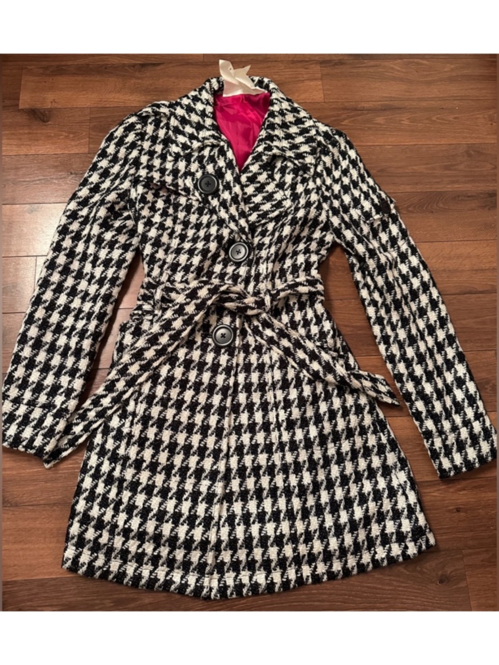 Donna Karan DKNY houndstooth Winter coat. XS